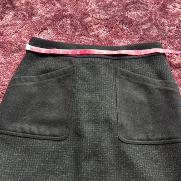 J. Crew Retro Wool Blend Classic Black Mini Skirt size 4 - Picture 7 of 8